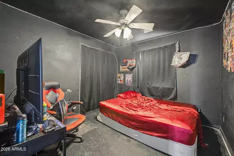 Bedroom - 6637 S 18th Dr, Phoenix, AZ 85041 photo 5 of 7