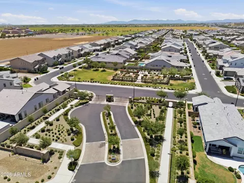 View/Area - 2296 E Canary Dr, Gilbert, AZ 85297 photo 5 of 6