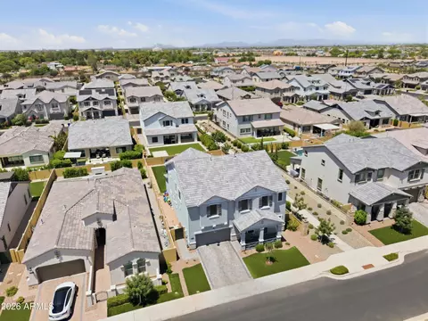 View/Area - 2296 E Canary Dr, Gilbert, AZ 85297 photo 2 of 6