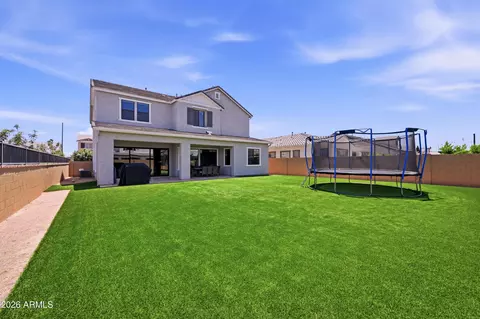 Exterior - 2296 E Canary Dr, Gilbert, AZ 85297 photo 2 of 8