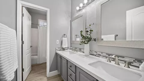 Bath - 7360 E Sandia Cir, Mesa, AZ 85207 photo 5 of 5