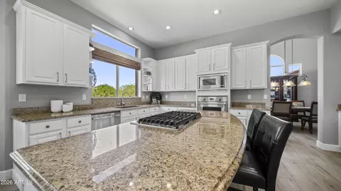 Kitchen - 7360 E Sandia Cir, Mesa, AZ 85207 photo 4 of 6