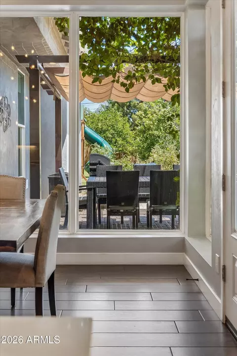 Dining - 3324 E Osborn Rd, Phoenix, AZ 85018 photo 5 of 5