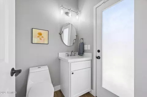 Bath - 3324 E Osborn Rd, Phoenix, AZ 85018 photo 6 of 6