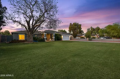 Exterior - 3324 E Osborn Rd, Phoenix, AZ 85018 photo 9 of 20