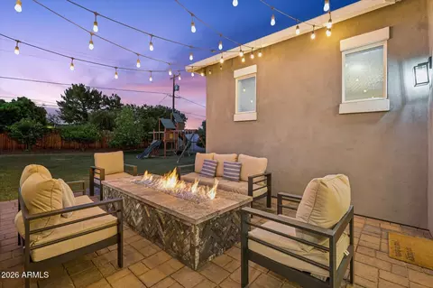 Exterior - 3324 E Osborn Rd, Phoenix, AZ 85018 photo 14 of 20