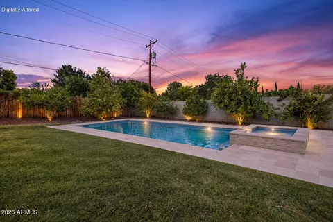 Exterior - 3324 E Osborn Rd, Phoenix, AZ 85018 photo 2 of 11
