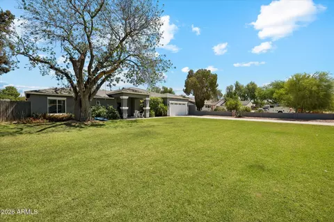 Exterior - 3324 E Osborn Rd, Phoenix, AZ 85018 photo 2 of 20