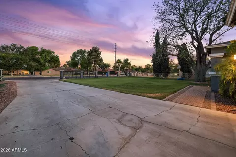 Exterior - 3324 E Osborn Rd, Phoenix, AZ 85018 photo 10 of 20