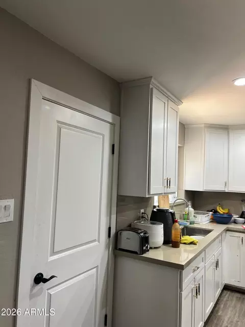 Kitchen - 6831 W Camelback Rd, Phoenix, AZ 85033 photo 1 of 1