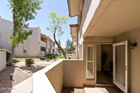 Exterior - 1820 E Morten Ave #119, Phoenix, AZ 85020 photo 3 of 15