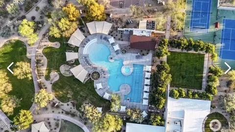 View/Area - 3984 E Robin Ln, Phoenix, AZ 85050 photo 1 of 2