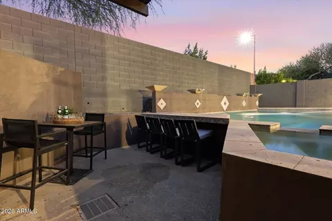 Exterior - 3984 E Robin Ln, Phoenix, AZ 85050 photo 2 of 11