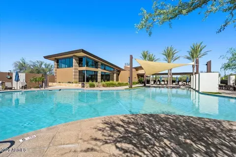 Exterior - 3136 E Tina Dr, Phoenix, AZ 85050 photo 4 of 4
