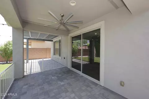 Exterior - 3136 E Tina Dr, Phoenix, AZ 85050 photo 2 of 4