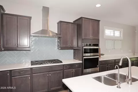 Kitchen - 3136 E Tina Dr, Phoenix, AZ 85050 photo 2 of 4