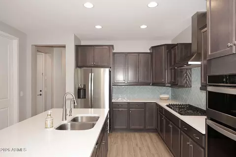 Kitchen - 3136 E Tina Dr, Phoenix, AZ 85050 photo 4 of 4