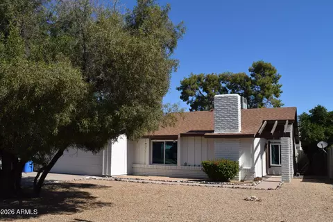 2320 W Waltann Ln, Phoenix, AZ 85023