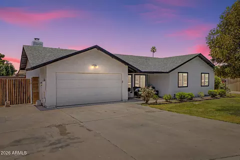 1732 N Silverton Cir, Mesa, AZ 85203