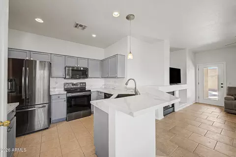 Kitchen - 3742 E Sandy Way, Gilbert, AZ 85297 photo 1 of 6