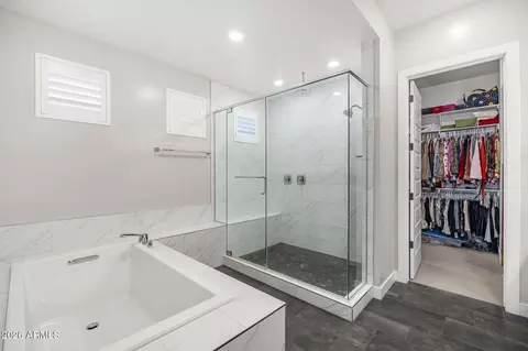 Bath - 1823 E Watford Ct, Gilbert, AZ 85298 photo 7 of 7