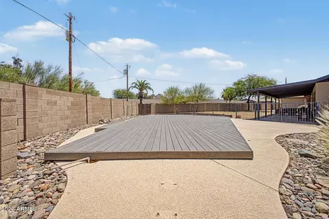 Exterior - 2661 E Brown St, Phoenix, AZ 85028 photo 8 of 12