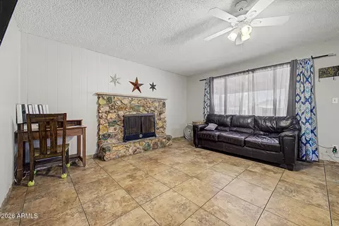 Living - 2661 E Brown St, Phoenix, AZ 85028 photo 3 of 3