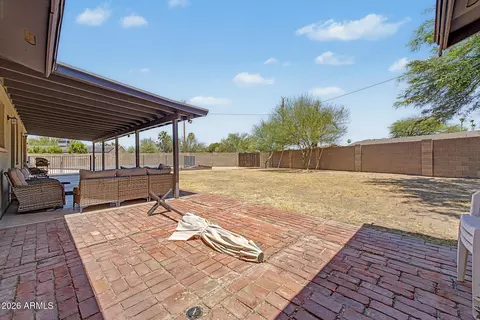 Exterior - 2661 E Brown St, Phoenix, AZ 85028 photo 12 of 12