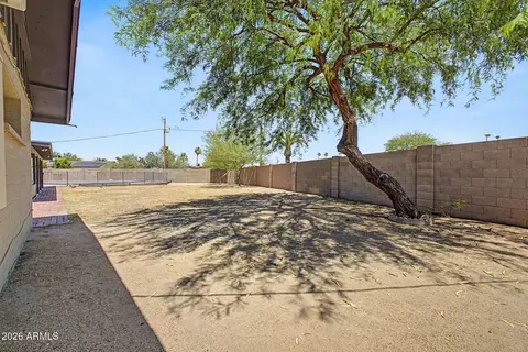 Exterior - 2661 E Brown St, Phoenix, AZ 85028 photo 11 of 12