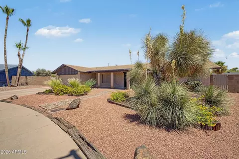 Exterior - 2661 E Brown St, Phoenix, AZ 85028 photo 2 of 12