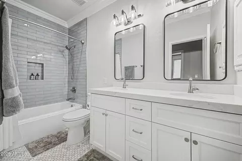 Bath - 3116 E Park Ave, Gilbert, AZ 85234 photo 3 of 5
