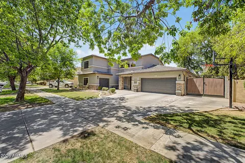 Exterior - 3116 E Park Ave, Gilbert, AZ 85234 photo 3 of 4