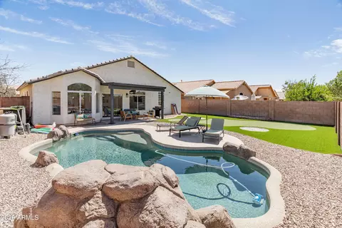 2842 E Rockwood Dr, Phoenix, AZ 85050