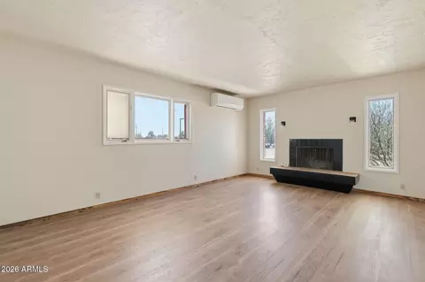 Living - 22466 E Cactus Forest Rd, Florence, AZ 85132 photo 2 of 8