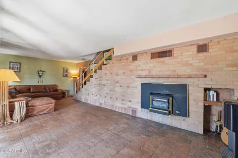 Living - 22466 E Cactus Forest Rd, Florence, AZ 85132 photo 5 of 8