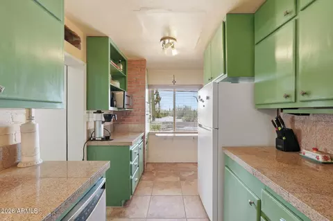 Kitchen - 22466 E Cactus Forest Rd, Florence, AZ 85132 photo 5 of 6