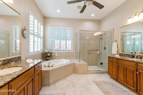 Bath - 4239 E Ficus Way, Gilbert, AZ 85298 photo 3 of 8