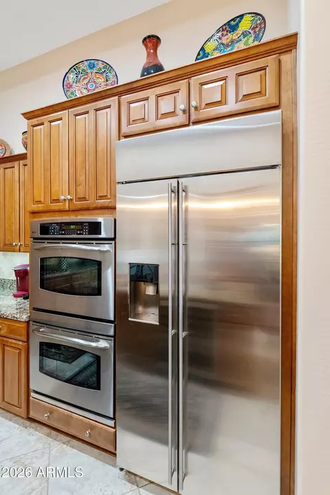 Kitchen - 4239 E Ficus Way, Gilbert, AZ 85298 photo 5 of 8