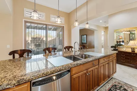 Kitchen - 4239 E Ficus Way, Gilbert, AZ 85298 photo 8 of 8