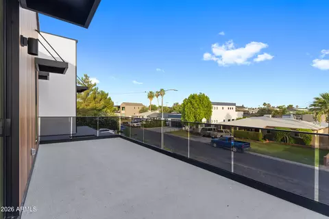 Exterior - 4422 E Roma Ave, Phoenix, AZ 85018 photo 6 of 12