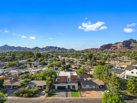 View/Area - 4422 E Roma Ave, Phoenix, AZ 85018 photo 4 of 14