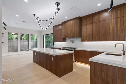 Kitchen - 4422 E Roma Ave, Phoenix, AZ 85018 photo 1 of 4