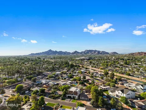 View/Area - 4422 E Roma Ave, Phoenix, AZ 85018 photo 6 of 14