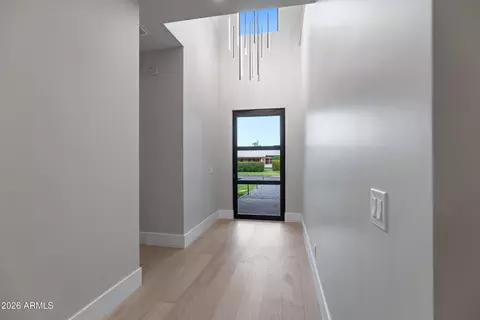 Entry Way - 4422 E Roma Ave, Phoenix, AZ 85018 photo 2 of 4