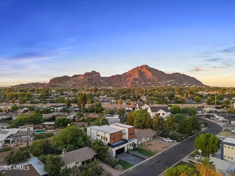 View/Area - 4422 E Roma Ave, Phoenix, AZ 85018 photo 13 of 14