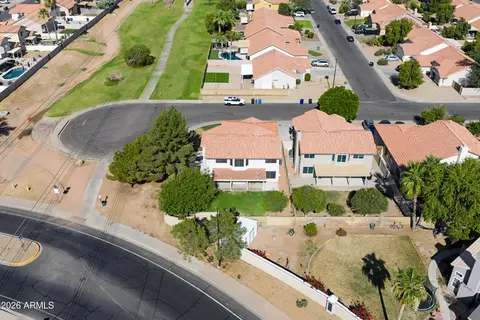 View/Area - 338 N Cobblestone St, Gilbert, AZ 85234 photo 6 of 17