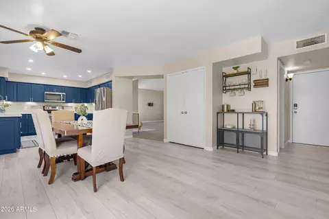 Dining - 338 N Cobblestone St, Gilbert, AZ 85234 photo 2 of 3