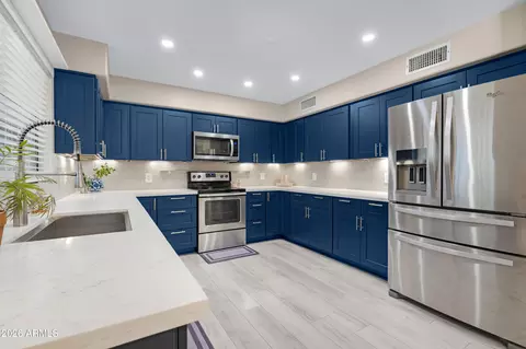 Kitchen - 338 N Cobblestone St, Gilbert, AZ 85234 photo 1 of 5