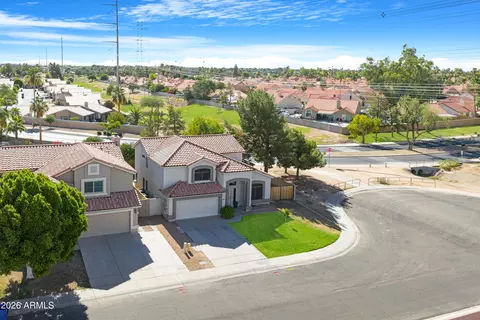 View/Area - 338 N Cobblestone St, Gilbert, AZ 85234 photo 4 of 17
