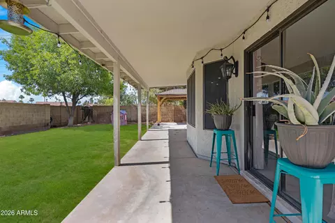 Exterior - 338 N Cobblestone St, Gilbert, AZ 85234 photo 9 of 10